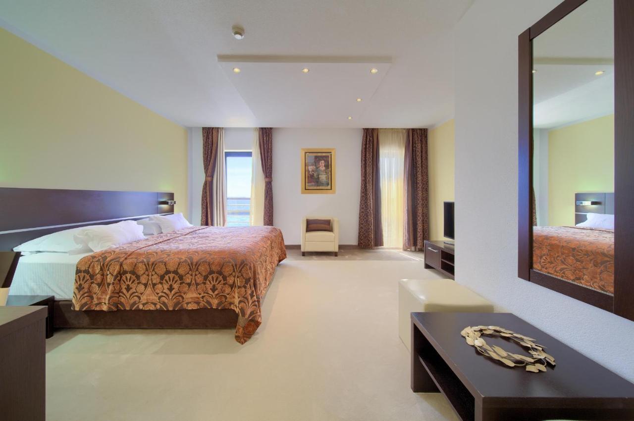 Hotel Marina 크르크 외부 사진