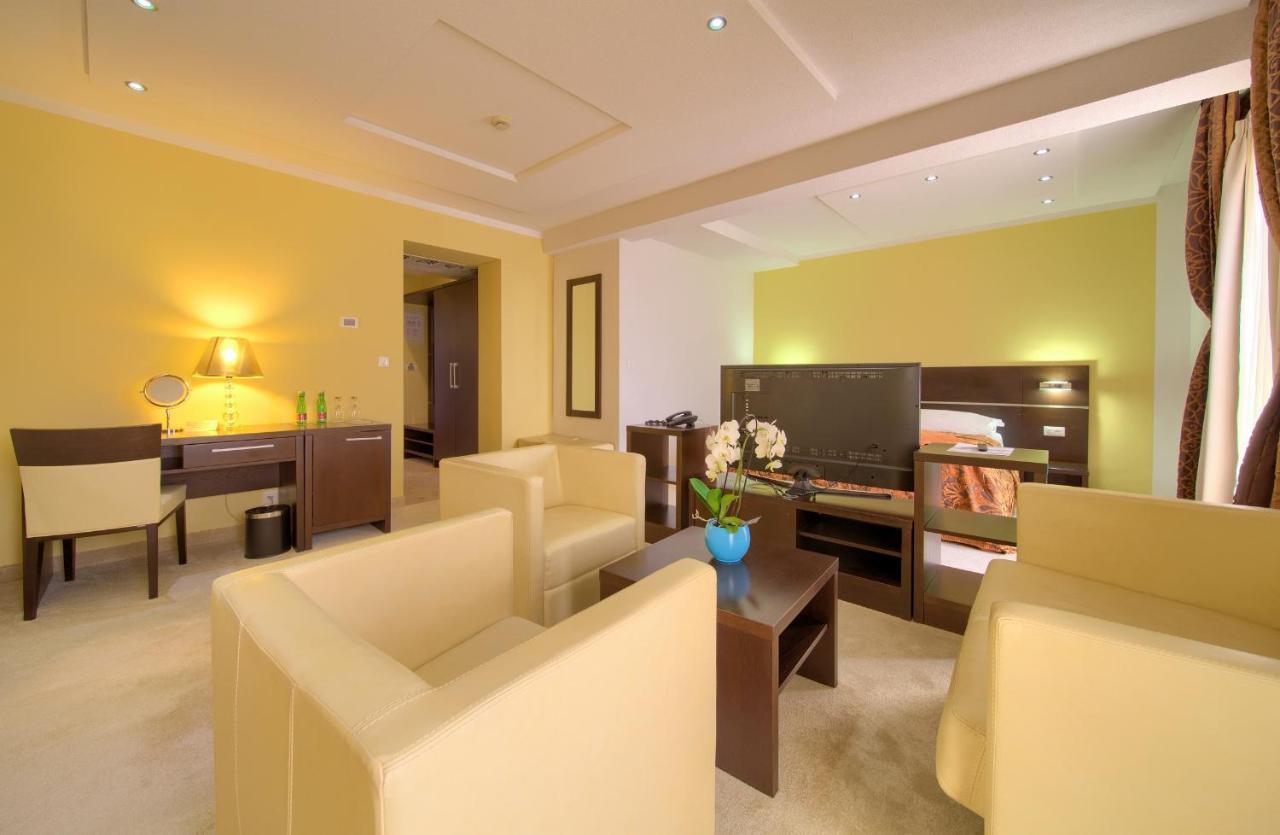 Hotel Marina 크르크 외부 사진