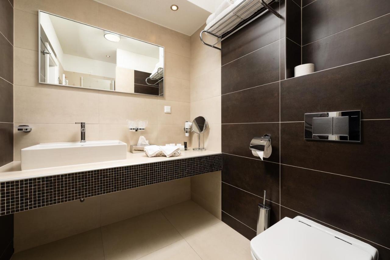 Hotel Marina 크르크 외부 사진