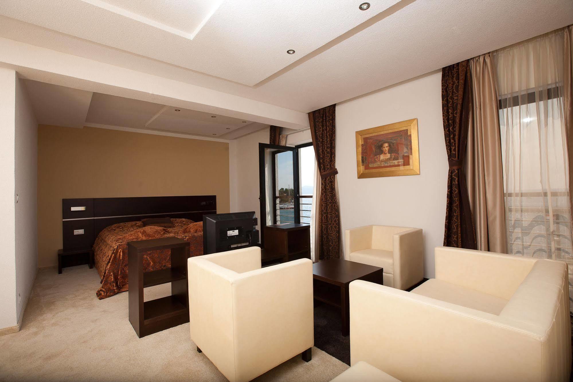 Hotel Marina 크르크 외부 사진