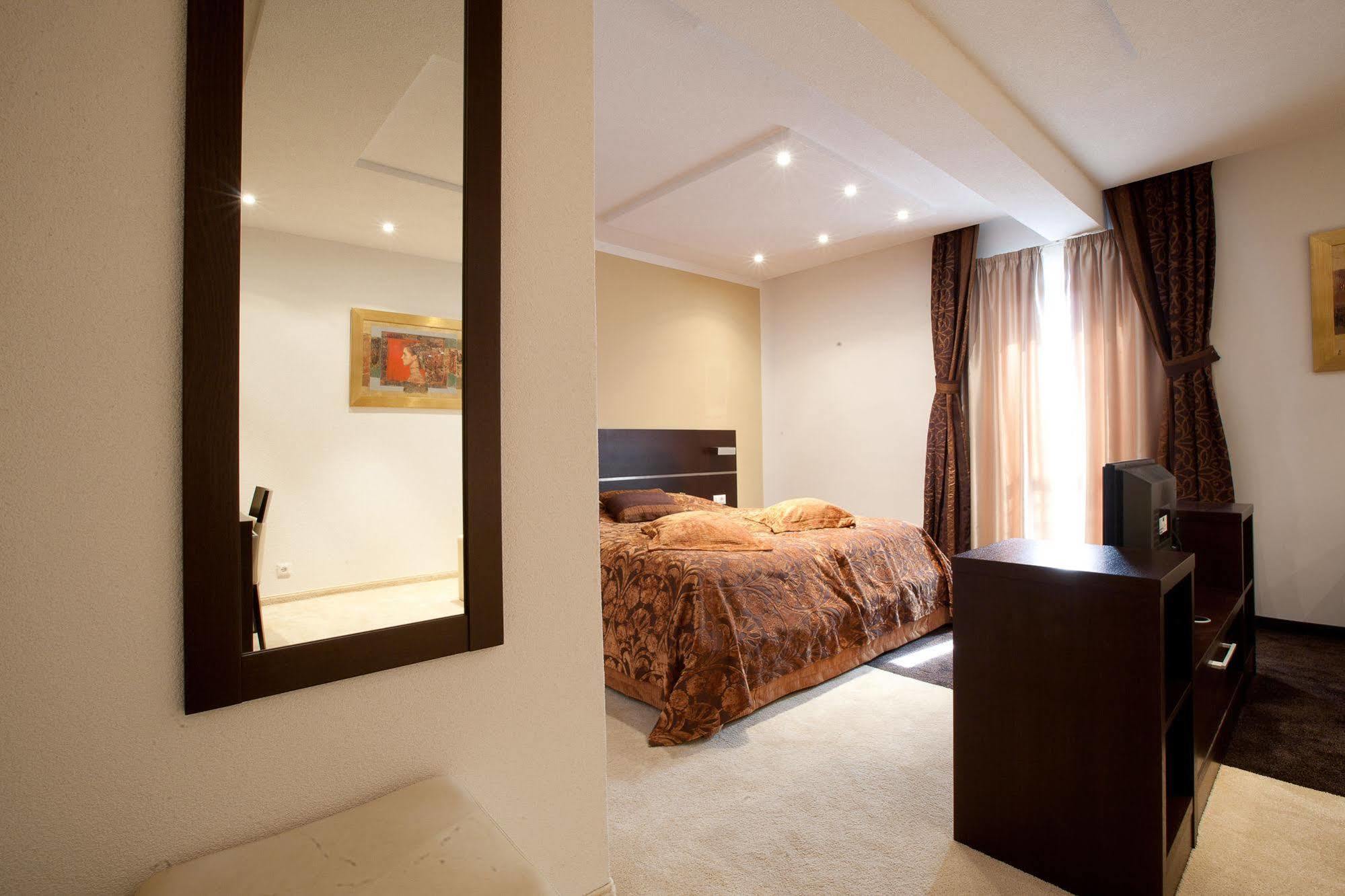 Hotel Marina 크르크 외부 사진